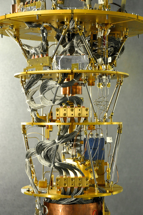 NASA’s 512-qubit Vesuvius processor is cooled to 20 millikelvin, more than 100 times colder than interstellar space. (Photo: NASA Ames/John Hardman) 