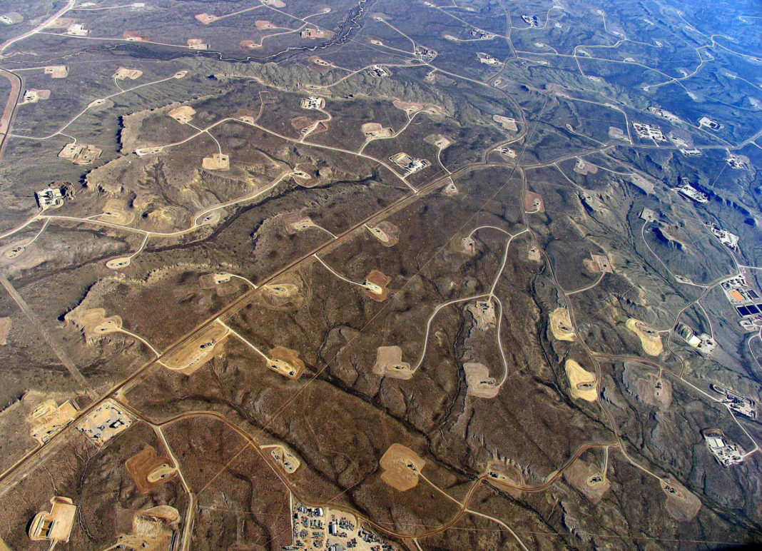 Environmental Protection Agency: Tighter Controls Are Needed For Fracking