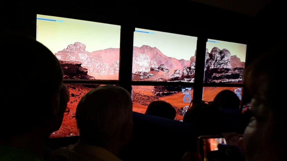 Lockheed Martin Prepares the Next Possible Mars Astronauts with its Virtual Reality Bus