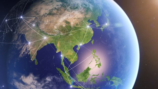 Blockchain Technology Gives Global Supply Chains a Helping Hand