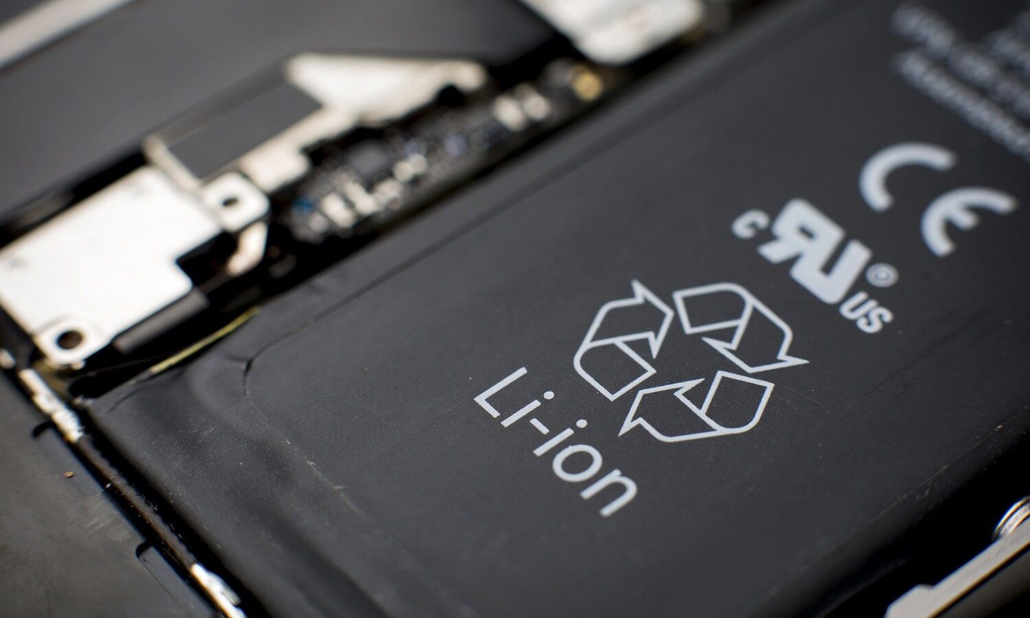 Researchers Develop Water Based Lithium-ion Battery That Doesn’t Explode